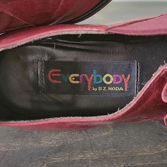 Vtg wine leather cone heel bow pumps - Picture 8 of 11